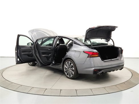 Used 2023 Nissan Altima 2.5 SL image 14