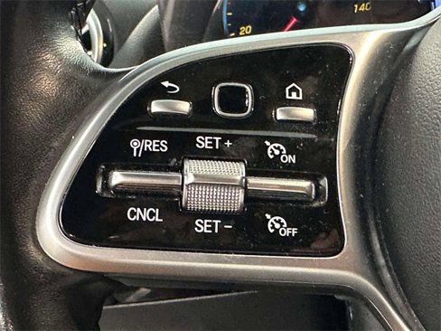 Used 2022 Mercedes-Benz GLA 250 4MATIC image 23