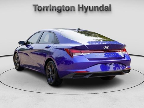 Used 2022 Hyundai Elantra SEL w/ Cargo Package image 5
