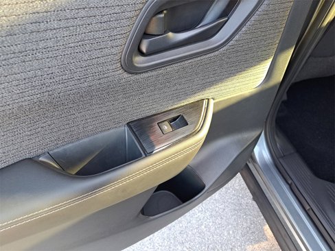 Certified 2021 Nissan Rogue S image 12