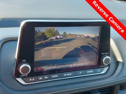 Used 2024 Nissan Rogue S image 11