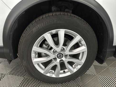 Used 2022 Nissan Rogue Sport S image 13
