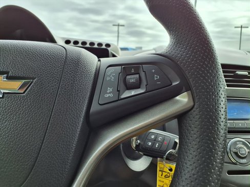 Used 2015 Chevrolet Sonic LT image 15