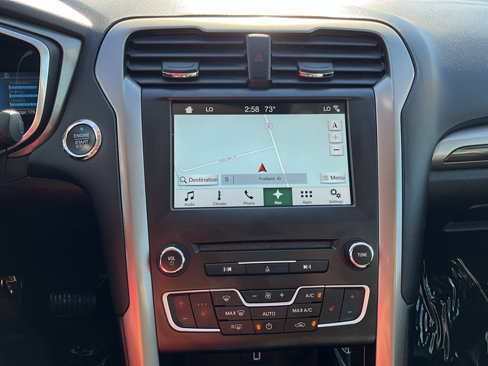 Used 2018 Ford Fusion Energi SE image 17