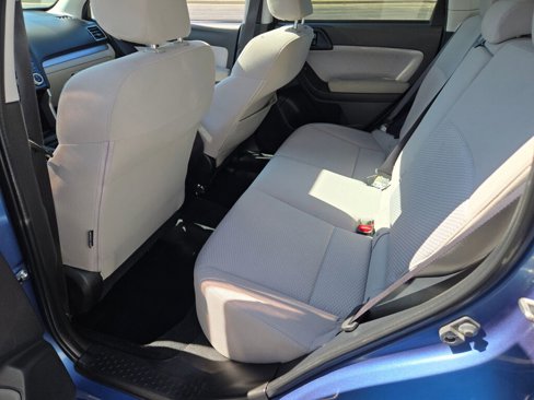 Used 2017 Subaru Forester 2.5i Premium image 15