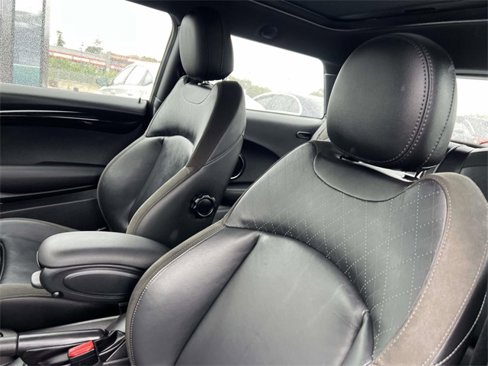 Used 2020 MINI Cooper S image 11