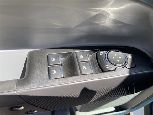 New 2025 Ford Maverick XL image 9