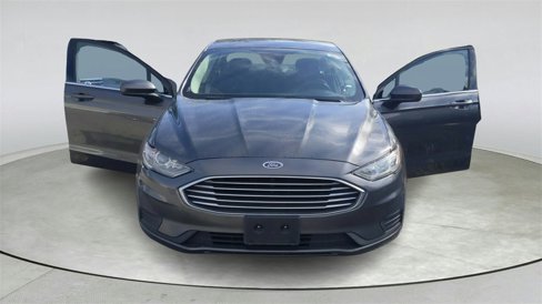 Used 2019 Ford Fusion SE image 9