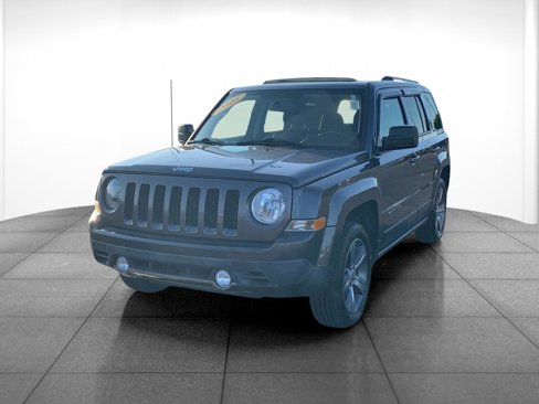 Used 2016 Jeep Patriot High Altitude image 3