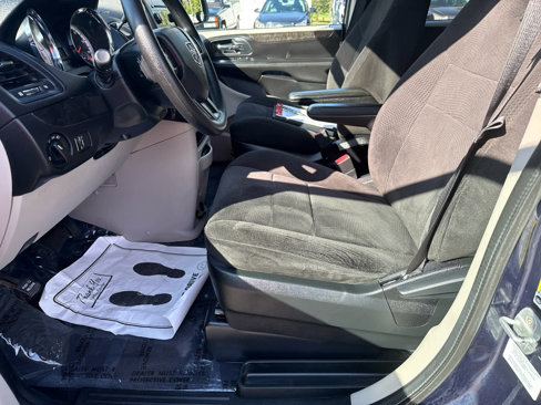 Used 2013 Dodge Grand Caravan SE image 10