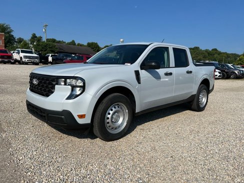 New 2025 Ford Maverick XL image 4