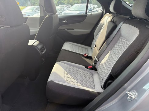Used 2023 Chevrolet Equinox LS image 31