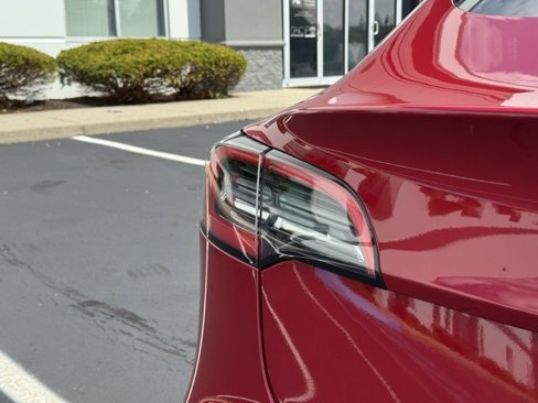 Used 2019 Tesla Model 3 Standard Range image 8