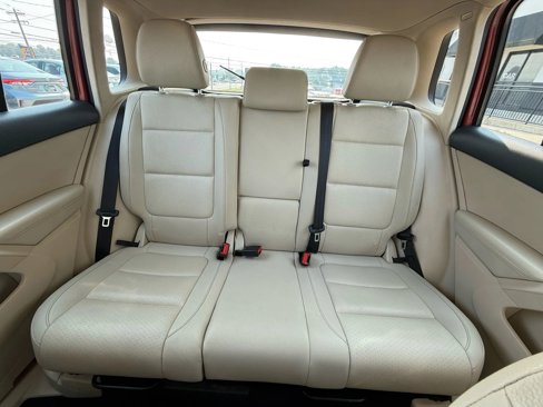 Used 2016 Volkswagen Tiguan S image 40