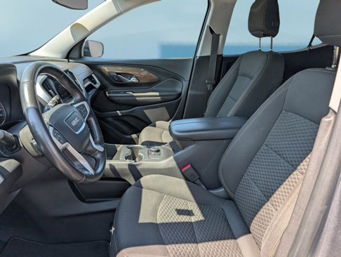 Used 2020 GMC Terrain SLE image 17
