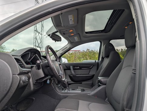 Used 2016 Chevrolet Traverse LT w/ Style and Technology Package image 8