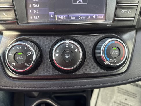 Used 2017 Toyota RAV4 LE image 25