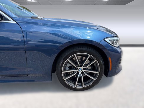 Used 2021 BMW 330i Sedan w/ Premium Package image 12