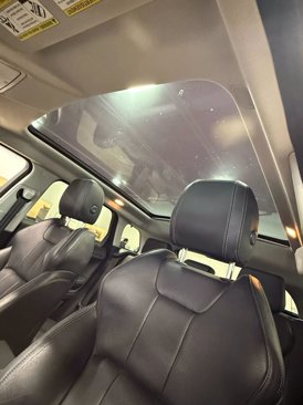Used 2016 Land Rover Range Rover Evoque SE Premium image 22