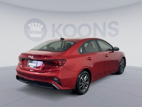Used 2022 Kia Forte LXS w/ LXS Technology Package image 7