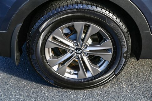 Used 2013 Hyundai Santa Fe Sport w/ Technology Pkg image 11