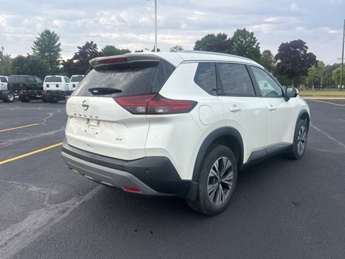 Used 2021 Nissan Rogue SV image 9