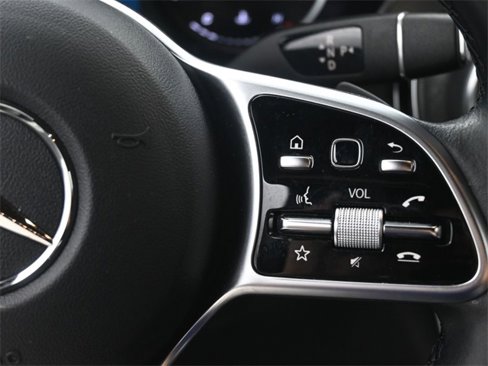Used 2022 Mercedes-Benz GLC 300 image 12