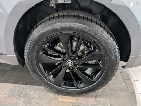New 2026 Jaguar F-PACE R-Dynamic S image 14
