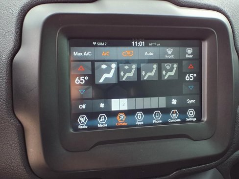 Used 2020 Jeep Renegade Sport w/ Sport Appearance Group image 9