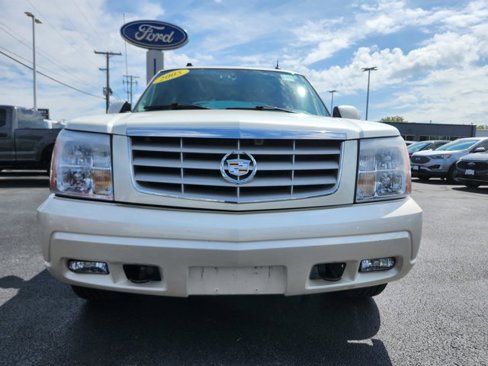 Used 2005 Cadillac Escalade EXT image 46