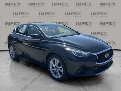 Used 2019 INFINITI QX30 image 7
