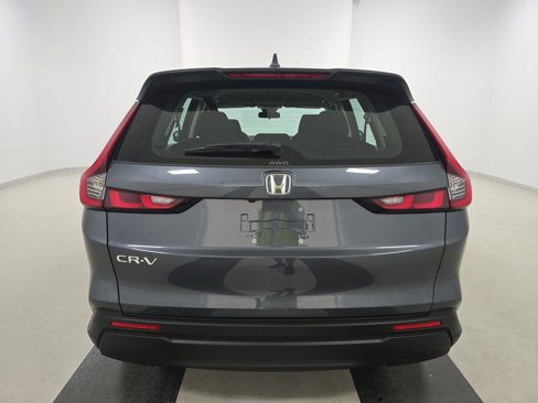 Used 2023 Honda CR-V LX image 4