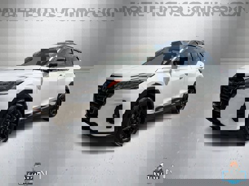 Used 2023 Nissan Kicks SR image 2