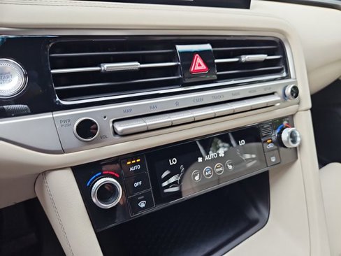 New 2026 Genesis G70 2.5T image 9