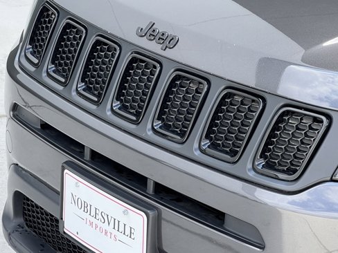 Used 2019 Jeep Compass Altitude image 14