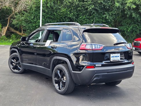 Used 2021 Jeep Cherokee Latitude Plus image 14