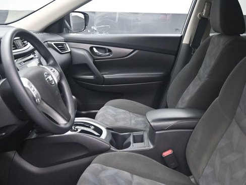 Used 2016 Nissan Rogue SV image 7