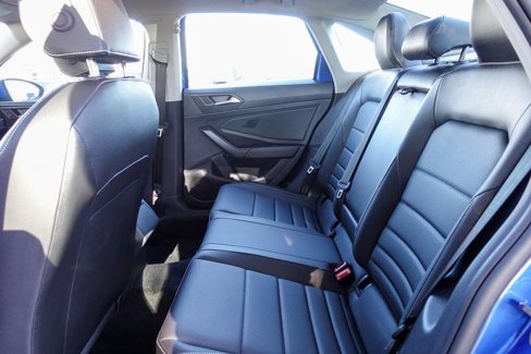Used 2024 Volkswagen Jetta SE w/ Panoramic Sunroof Package image 24