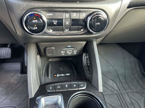 Used 2023 Chevrolet TrailBlazer RS w/ Technology Package image 30
