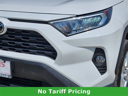 Used 2020 Toyota RAV4 XLE image 6