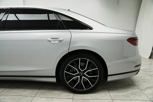 Used 2021 Audi A8 L 3.0T w/ Executive Plus Package image 13