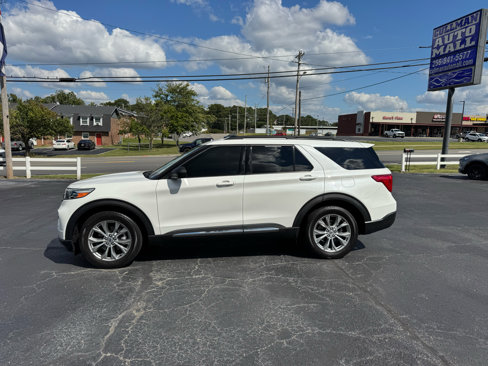 Used 2020 Ford Explorer XLT w/ Equipment Group 202A image 2