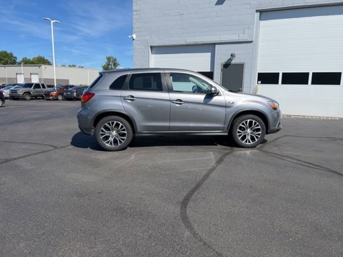 Used 2018 Mitsubishi Outlander Sport SE image 5