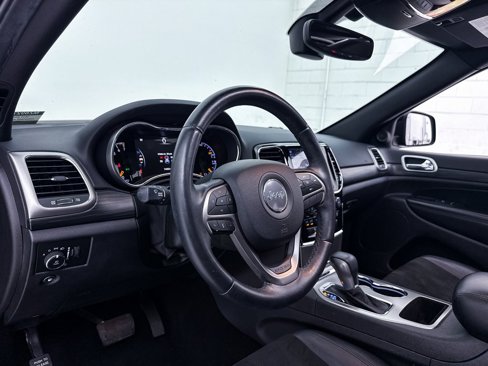 Used 2019 Jeep Grand Cherokee Altitude image 18