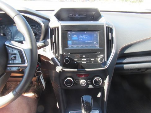 Used 2023 Subaru Crosstrek 2.0i Premium image 18
