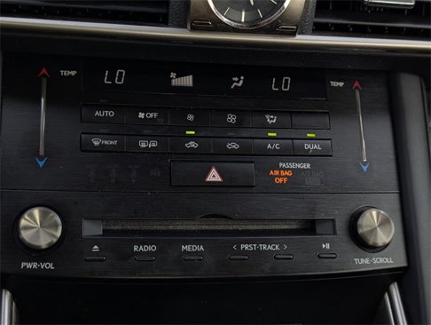 Used 2018 Lexus IS 300 image 19
