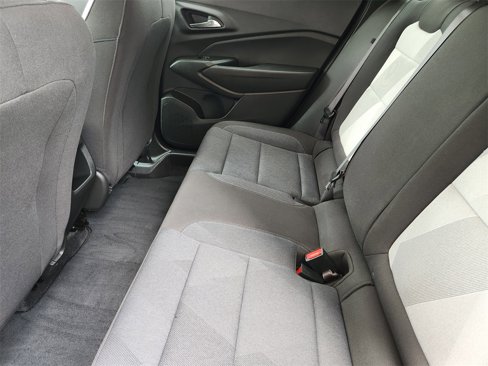 Used 2025 Chevrolet Trax LS w/ LS Convenience Package image 28