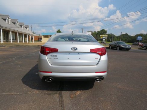 Used 2012 Kia Optima LX w/ Convenience Pkg image 6