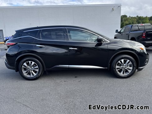 Used 2015 Nissan Murano S image 9