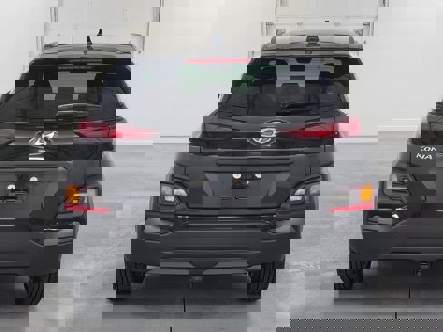 Used 2021 Hyundai Kona SEL Plus image 7